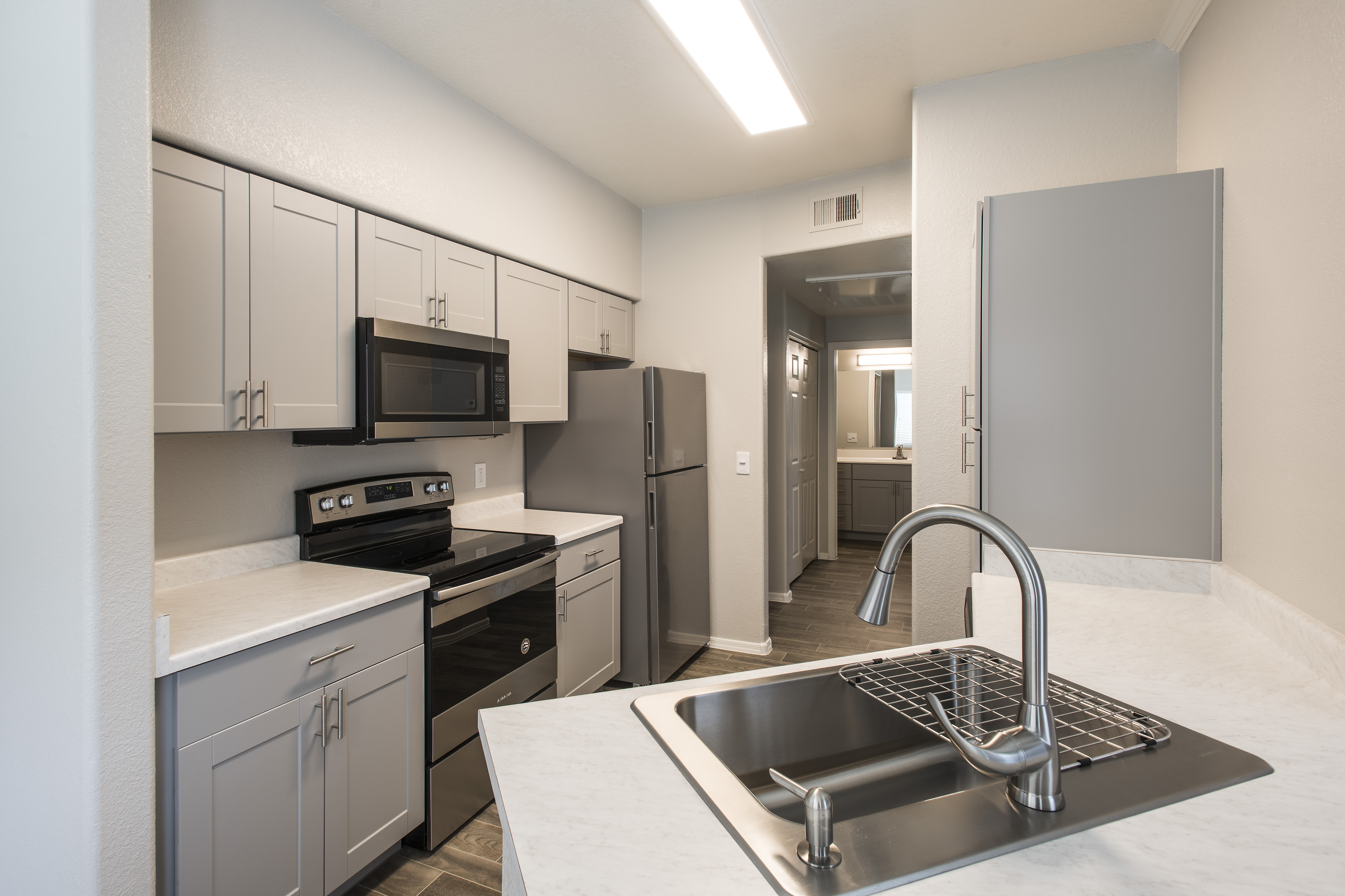 Kitchen - Westover Parc Apartments